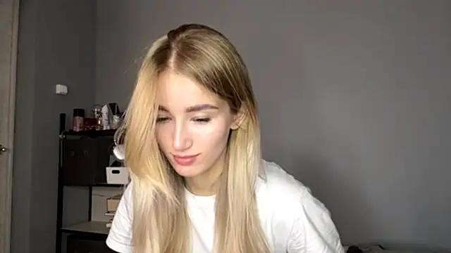 SweetCatherine online show from 7, 10, 2025