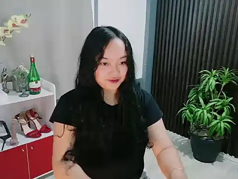 UrFavouriteCravings online show from 16, 12, 2025