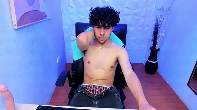 Liil boy online show from 15, 11, 2025