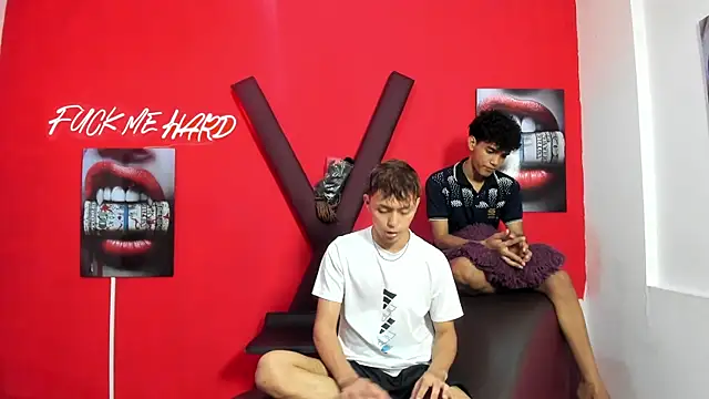 VERY HOT GUYS online show from 4, 4, 2026