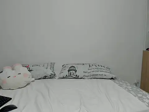 Snapshot of Velira69 chatting on 24, 10, 2025 Velira69 online show from 24, 10, 2025