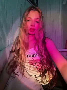 Snapshot of _Siennaaa_ chatting on 1, 3, 2026 Siennaaa online show from 1, 3, 2026