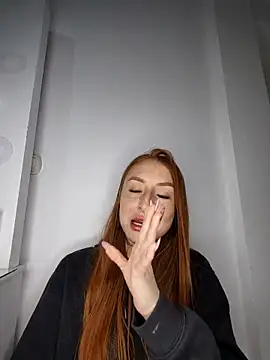 Snapshot of Bennuluspeach_ chatting on 1, 11, 2025 Bennuluspeach online show from 1, 11, 2025