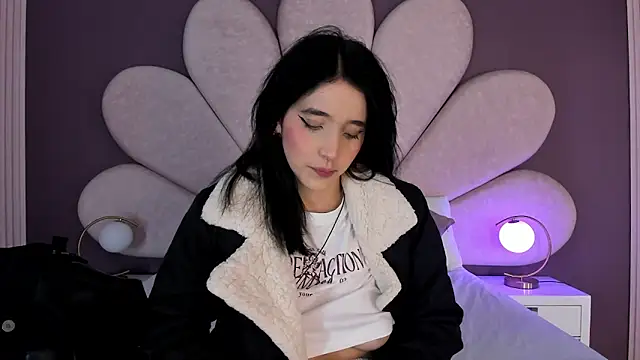 MeganR  online show from 9, 1, 2026