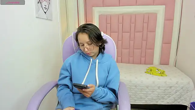 Klaret Toy online show from 15, 4, 2026