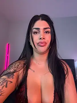 Niinarosee online show from 25, 6, 2026