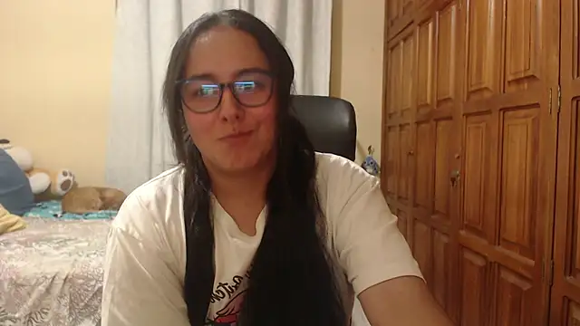 Venus cat  online show from 8, 3, 2026