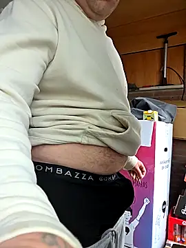 Snapshot of hot-brabo chatting on 5, 10, 2025 hot-brabo online show from 5, 10, 2025