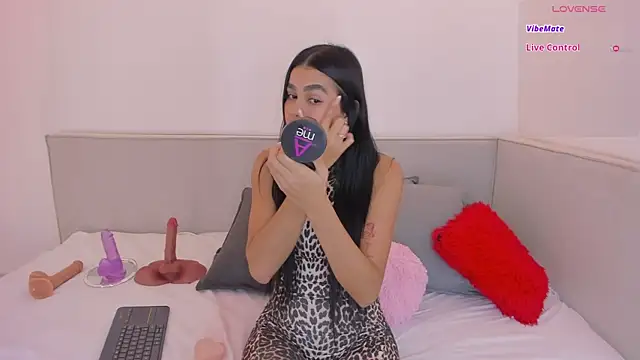 Samara hale online show from 1, 11, 2025