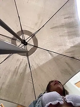 Ada Pink online show from 4, 12, 2025