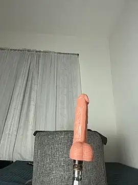 MerliaSsomer online show from 4, 12, 2025