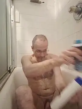 Snapshot of Curious9884 chatting on 8, 10, 2025 Curious9884 online show from 8, 10, 2025