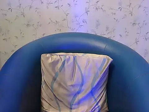 shiny-krisha online show from 4, 12, 2025