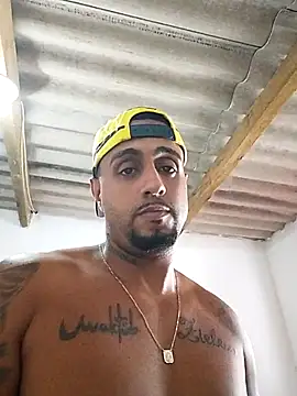 Snapshot of Theuzindojob chatting on 2, 12, 2025 Theuzindojob online show from 2, 12, 2025