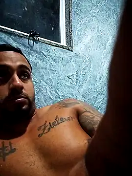 Snapshot of Theuzindojob chatting on 1, 3, 2026 Theuzindojob online show from 1, 3, 2026