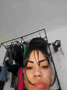 Snapshot of thaliacangri chatting on 10, 11, 2025 thaliacangri online show from 10, 11, 2025