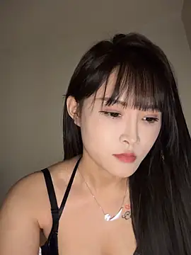 weiweibaby9 online show from 5, 10, 2025