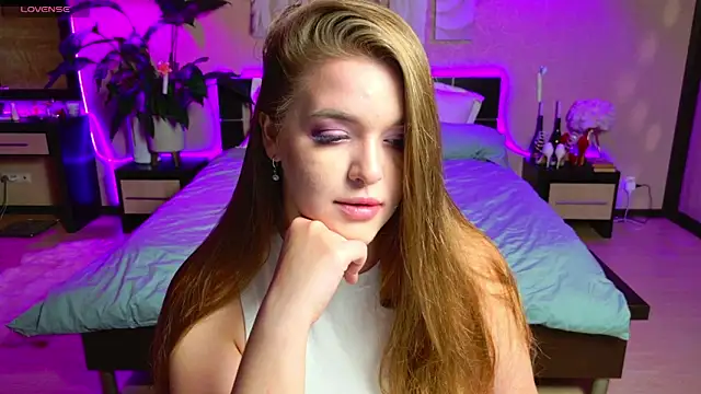 EmilyWhispers online show from 22, 5, 2026