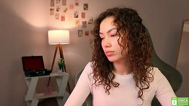 Snapshot of branchwithflowerss chatting on 21, 11, 2025 branchwithflowerss online show from 21, 11, 2025