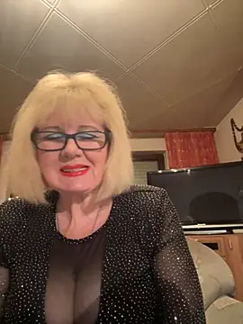 BoloshkaBlonda online show from 9, 11, 2025