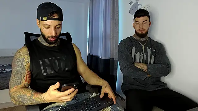 Snapshot of MasculineGuy99 chatting on 13, 11, 2025 MasculineGuy99 online show from 13, 11, 2025