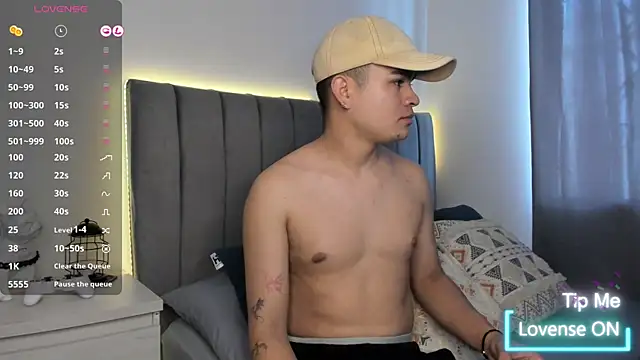 Snapshot of JARETHH chatting on 24, 10, 2025 JARETHH online show from 24, 10, 2025