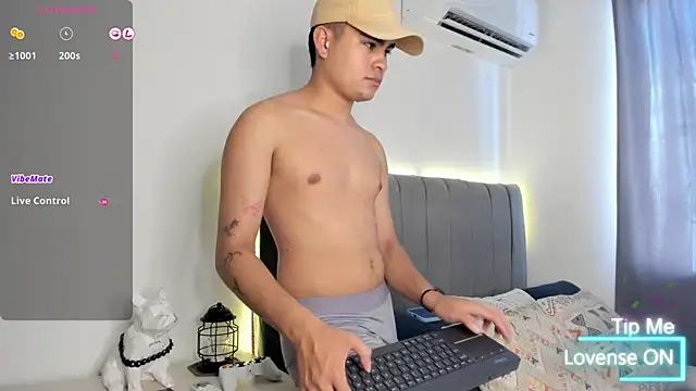 Snapshot of JARETHH chatting on 26, 11, 2025 JARETHH online show from 26, 11, 2025