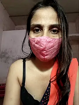 Snapshot of DIVINEDIVAA chatting on 24, 10, 2025 DIVINEDIVAA online show from 24, 10, 2025