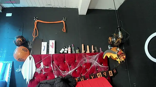 Snapshot of Cony_l chatting on 30, 10, 2025 Cony l online show from 30, 10, 2025