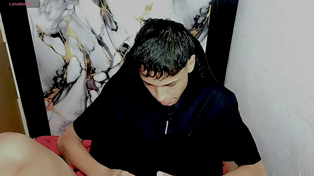 Snapshot of Im_david02 chatting on 13, 1, 2026 Im david02 online show from 13, 1, 2026