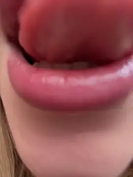 RollDolls online show from 1, 11, 2025