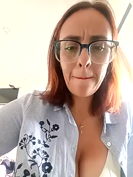 Jade 1-9 online show from 25, 11, 2025