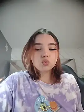 mia foster t online show from 18, 3, 2026