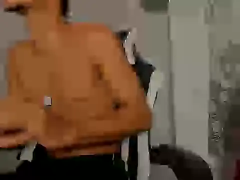 Snapshot of MaxVibe420 chatting on 8, 10, 2025 MaxVibe420 online show from 8, 10, 2025