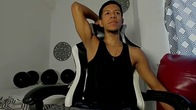 Snapshot of MaxVibe420 chatting on 19, 10, 2025 MaxVibe420 online show from 19, 10, 2025