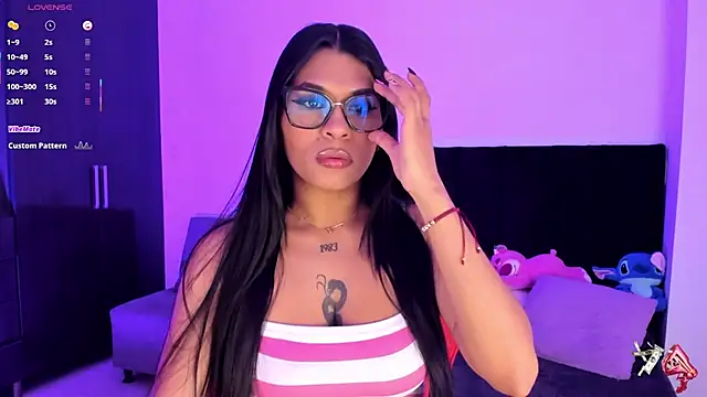 Snapshot of Gemma-ros chatting on 12, 11, 2025 Gemma-ros online show from 12, 11, 2025