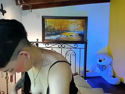 Zulyhenao online show from 27, 11, 2025