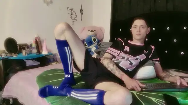 Tyler cat online show from 5, 2, 2026