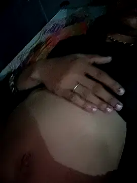 Snapshot of Mona7070 chatting on 4, 10, 2025 Mona7070 online show from 4, 10, 2025