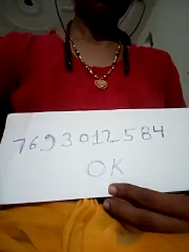 Snapshot of Mona7070 chatting on 17, 10, 2025 Mona7070 online show from 17, 10, 2025