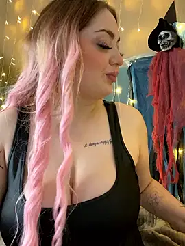 KellyMoors online show from 13, 11, 2025