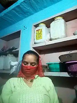 Snapshot of Cuty_kanchna chatting on 6, 10, 2025 Cuty kanchna online show from 6, 10, 2025