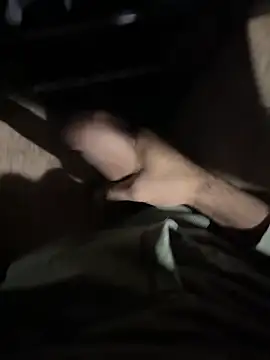 Snapshot of ayrtonmen chatting on 31, 10, 2025 ayrtonmen online show from 31, 10, 2025