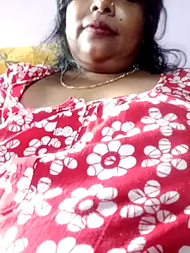 Snapshot of golugulu2024 chatting on 21, 11, 2025 golugulu2024 online show from 21, 11, 2025