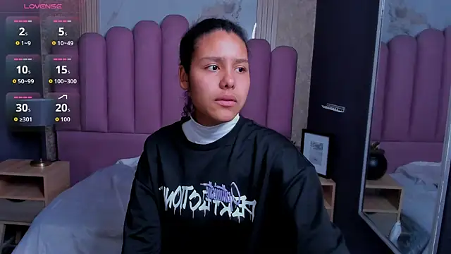 AriaVega online show from 17, 12, 2025