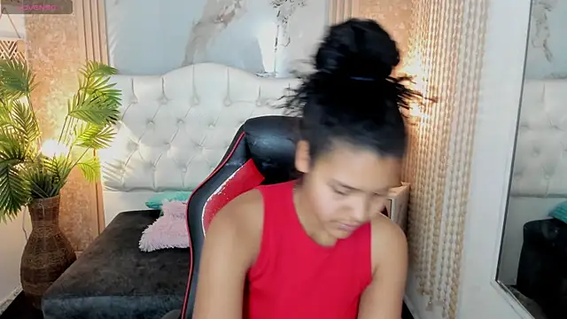 Snapshot of AriaVega chatting on 8, 4, 2026 AriaVega online show from 8, 4, 2026