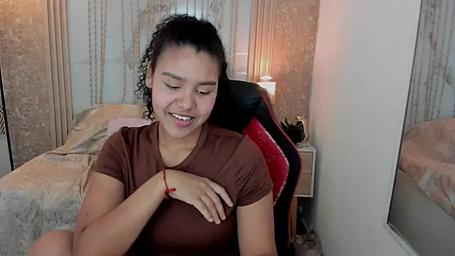 Snapshot of AriaVega chatting on 18, 5, 2026 AriaVega online show from 18, 5, 2026