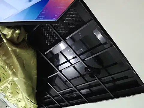 TeaseNPlease 13 online show from 10, 11, 2025