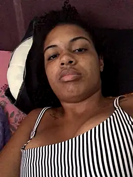 Lorennapires online show from 24, 10, 2025