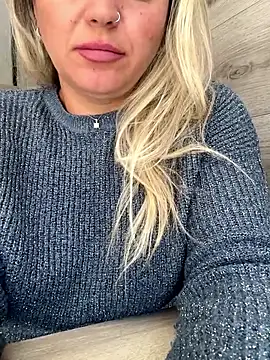 Daiana Andra online show from 6, 10, 2025